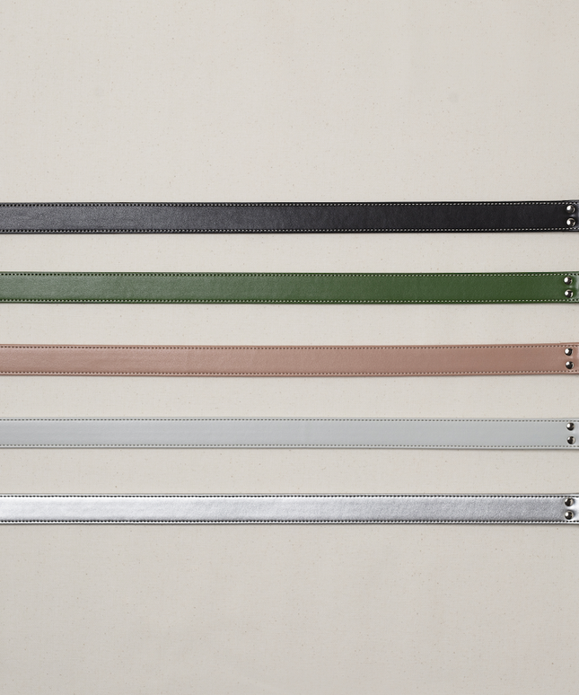 Black apple leather lead-2