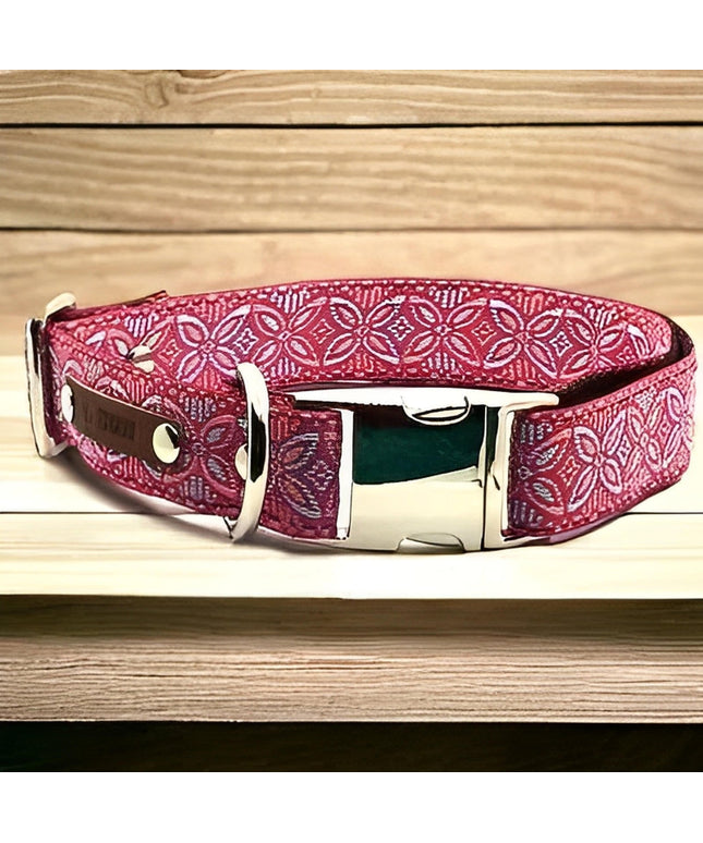 Chic Collar for Stylish Pooches-0