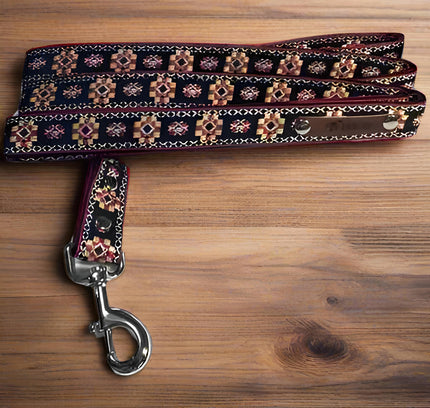 Finnigan's Custom Designer Dog Lead: Pooch Perfection 🐾✨-0