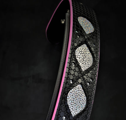 The ''Ariel'' collar-0