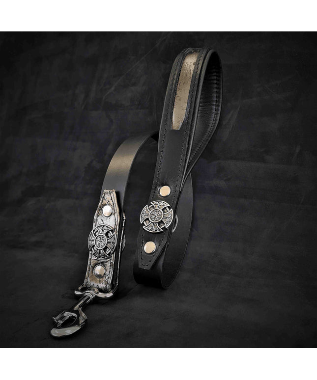 The ''Viking'' Leash-0