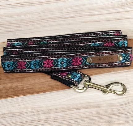 Chic Canine Couture Lead made by Finnigans Play Pen-0