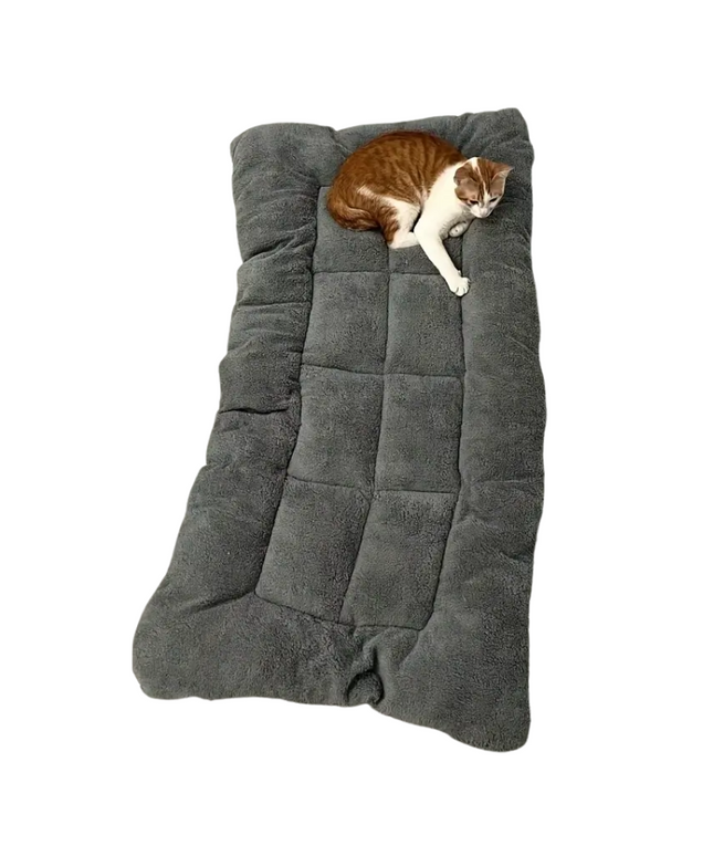 Extra-Large Plush Dog Sofa Bed with Non-Slip Base