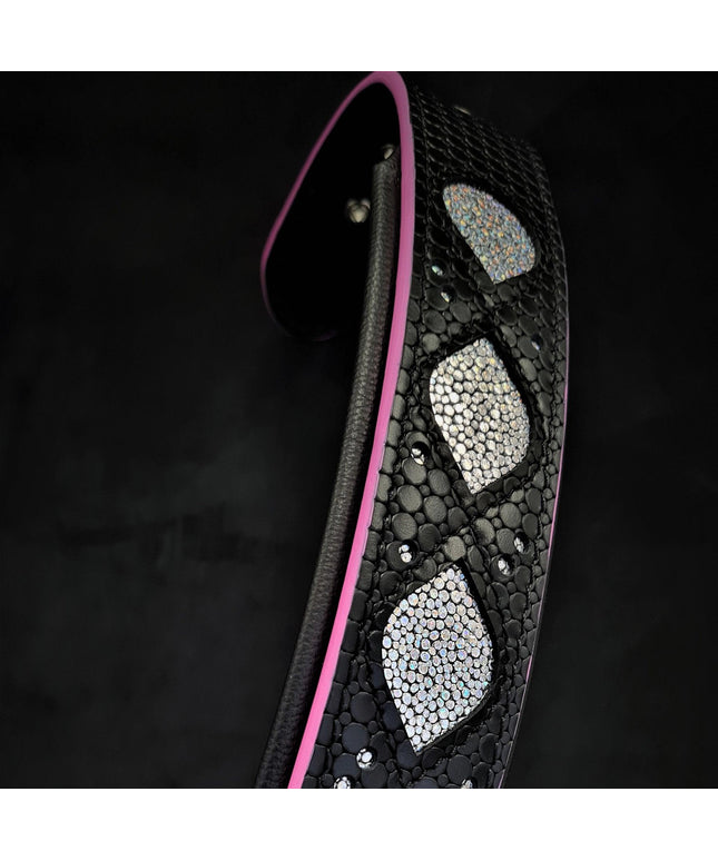 The ''Ariel'' collar-0