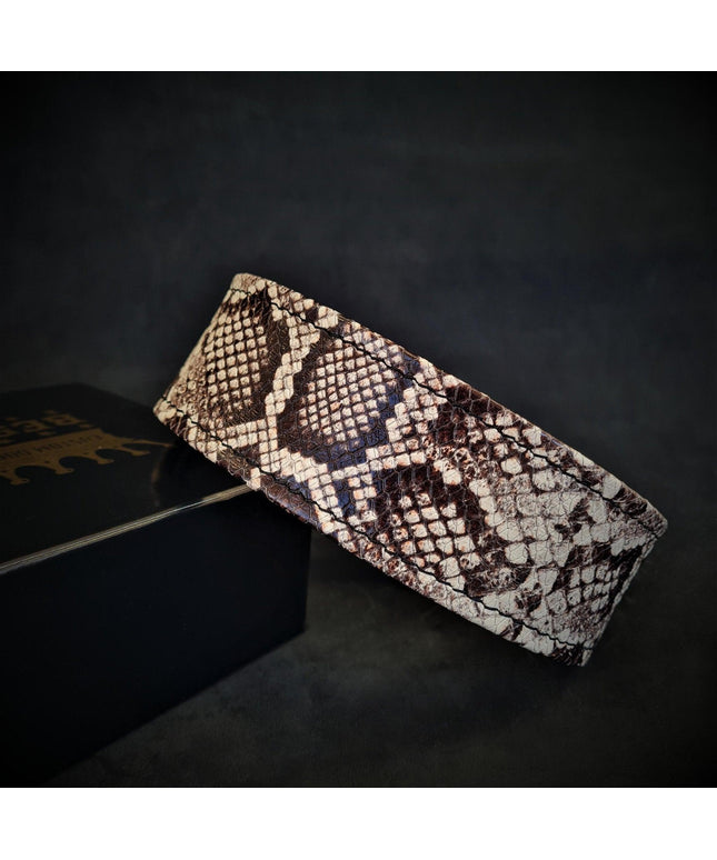 The ''Rock Python'' collar-0