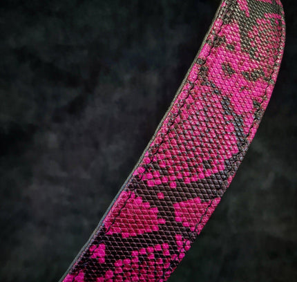 The ''Rock Python'' collar PINK-2